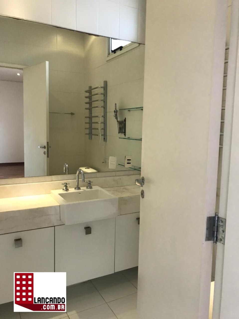 Apartamento à venda com 4 quartos, 260m² - Foto 4