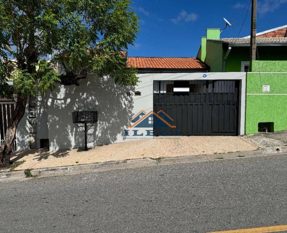 Casa à venda com 2 quartos, 80m² - Foto 2
