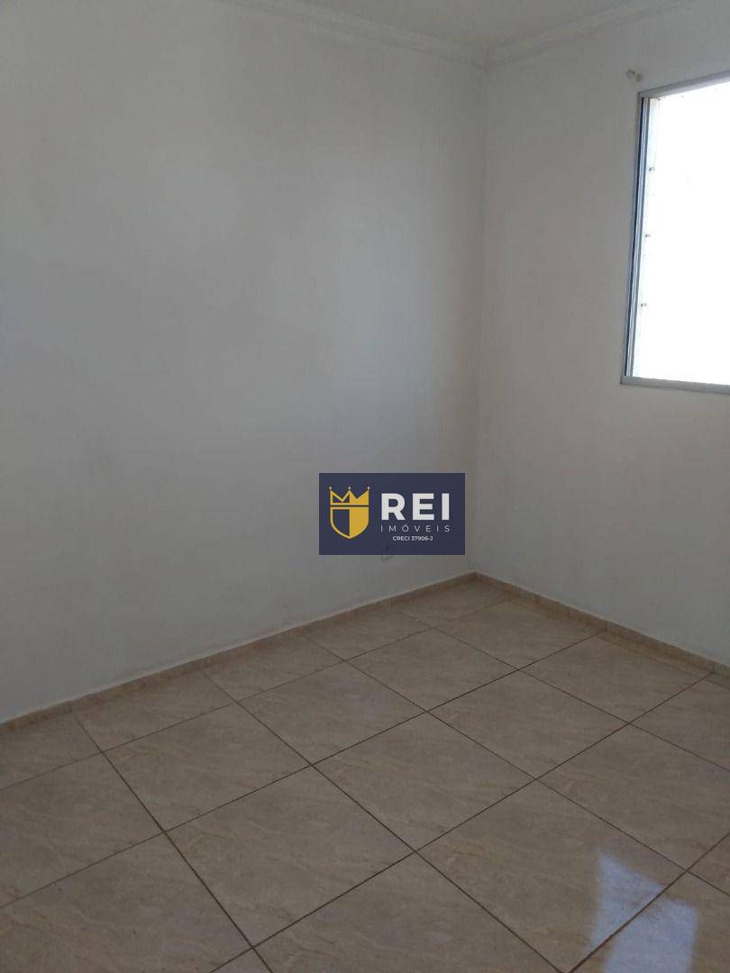 Apartamento para alugar com 2 quartos, 51m² - Foto 7