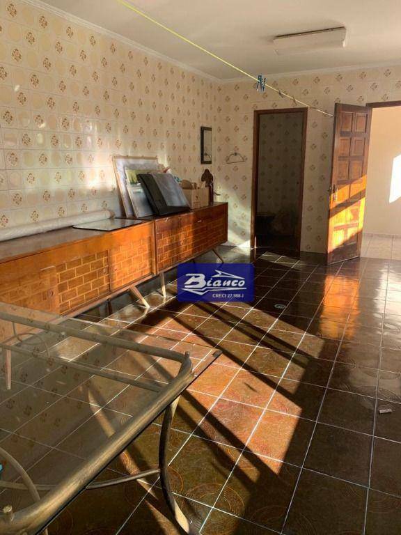 Sobrado à venda e aluguel com 5 quartos, 215m² - Foto 64