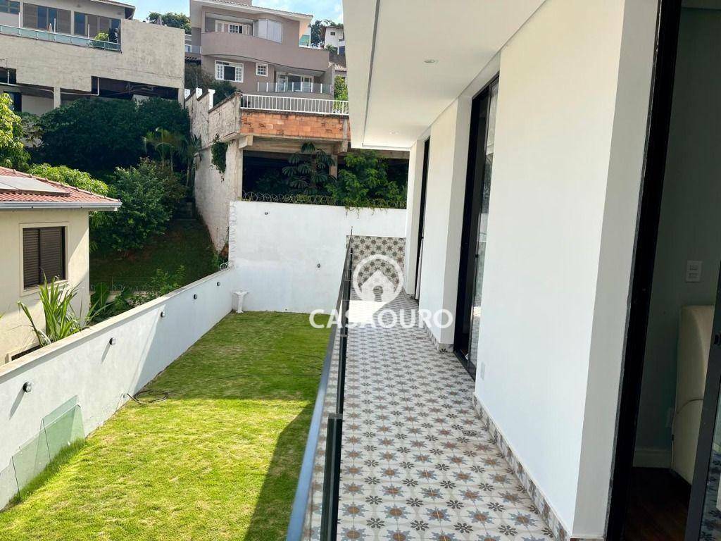 Casa de Condomínio à venda com 4 quartos, 379m² - Foto 28