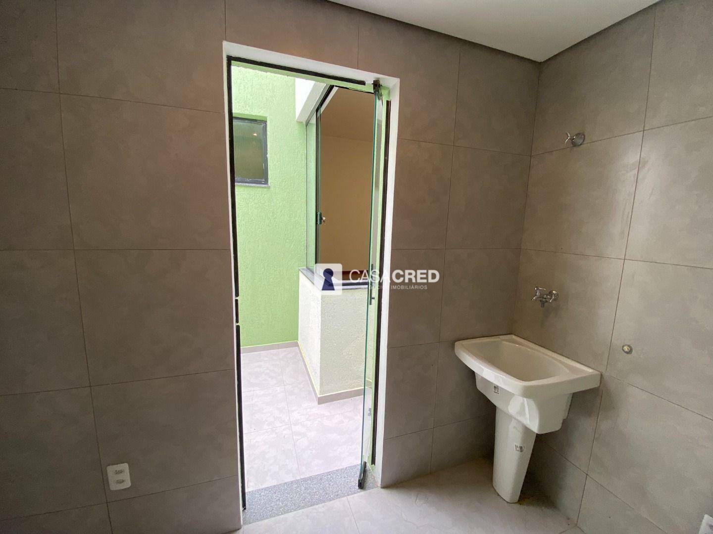 Casa à venda com 2 quartos, 120m² - Foto 14