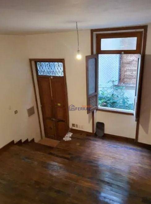 Casa à venda com 4 quartos, 240m² - Foto 6