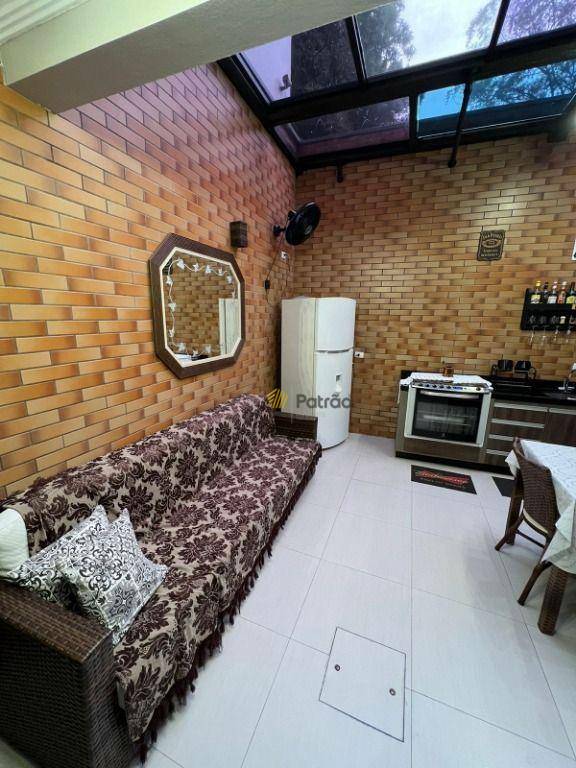 Sobrado à venda com 3 quartos, 202m² - Foto 6