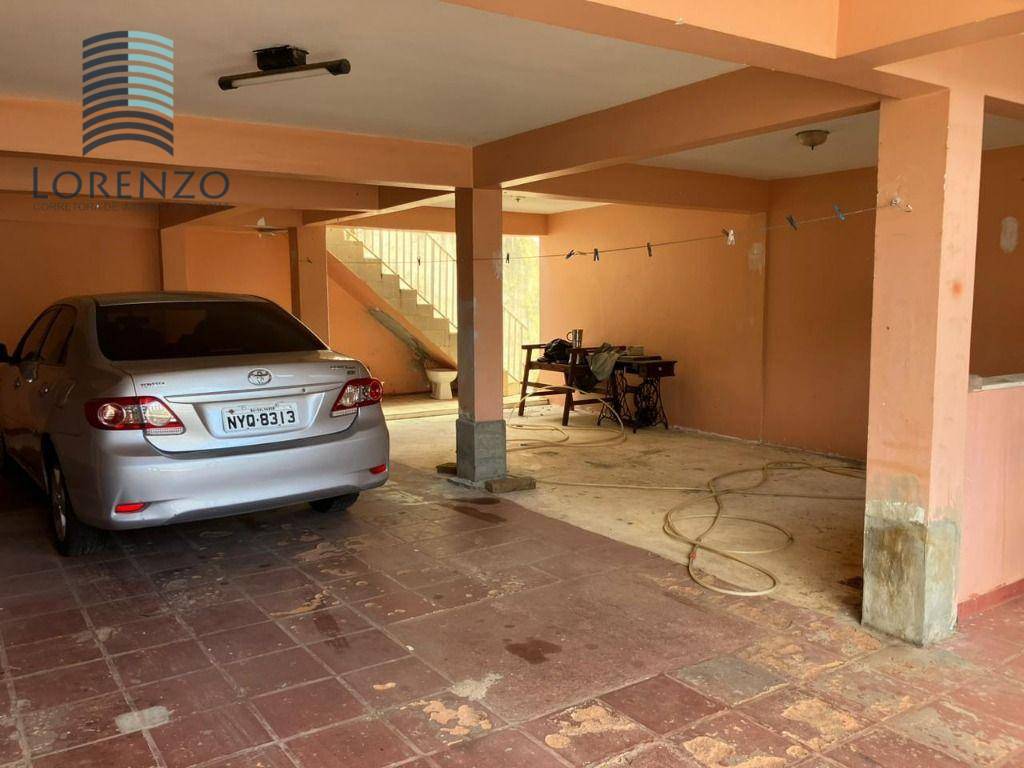 Casa de Condomínio à venda e aluguel com 5 quartos, 250m² - Foto 20