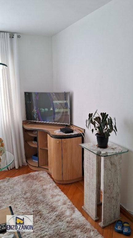 Apartamento à venda com 2 quartos, 56m² - Foto 2