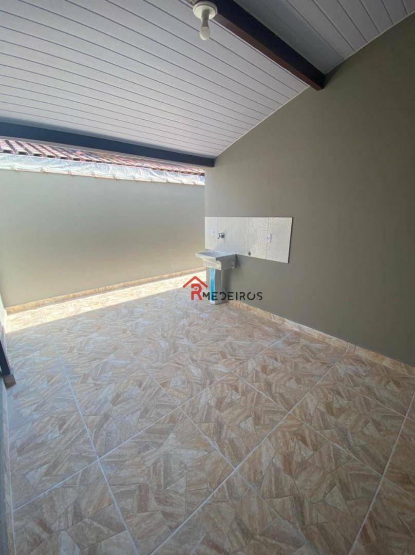 Casa à venda com 2 quartos, 63m² - Foto 9