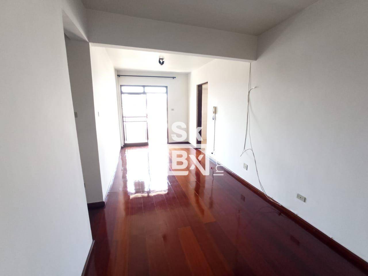 Apartamento à venda com 3 quartos, 117m² - Foto 1