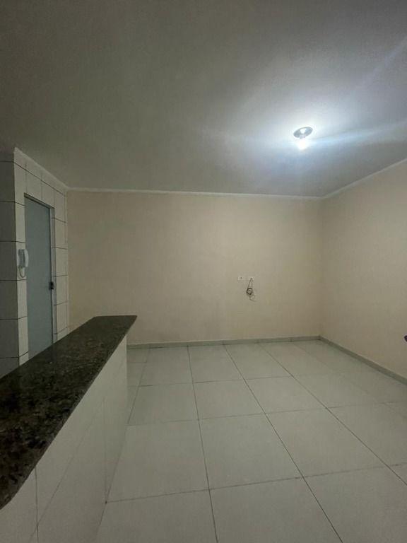 Apartamento para alugar com 2 quartos, 50m² - Foto 11