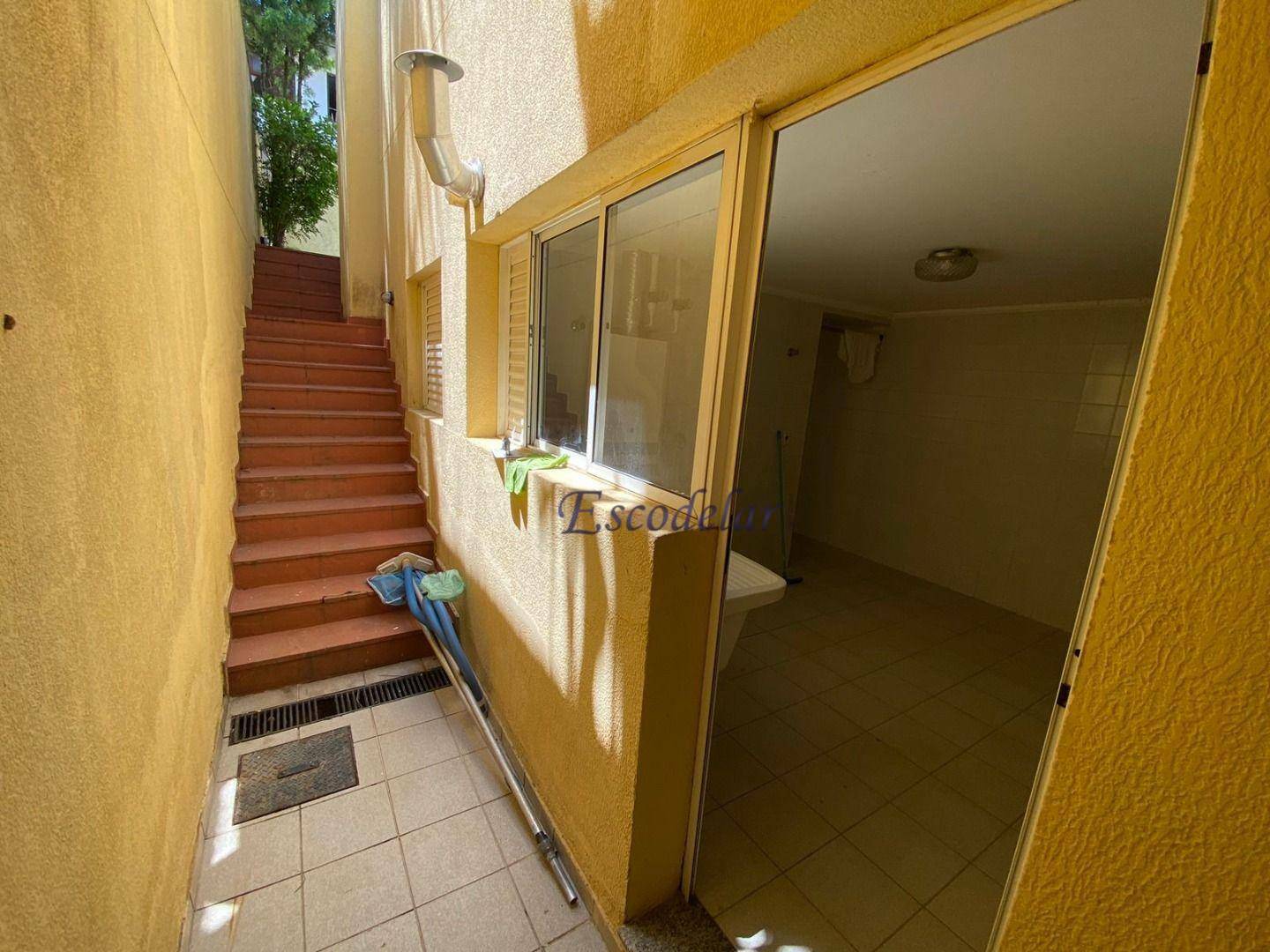 Casa para alugar com 3 quartos, 375m² - Foto 9