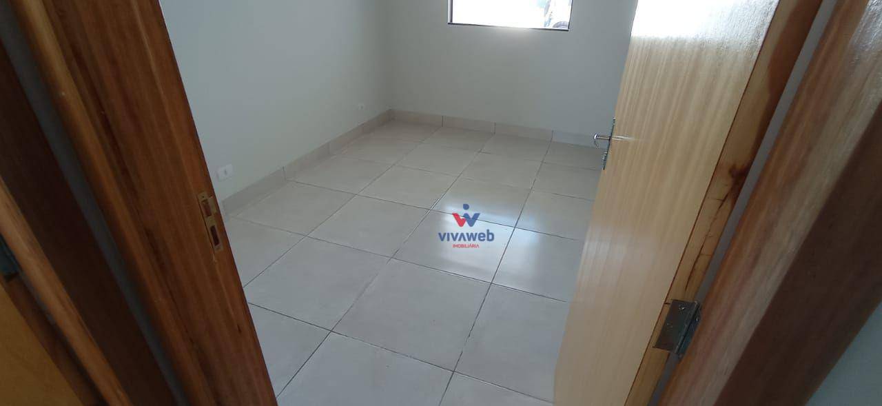 Casa à venda com 3 quartos, 80m² - Foto 2