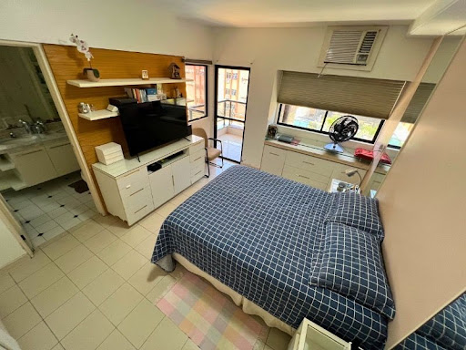 Apartamento à venda com 3 quartos, 179m² - Foto 4