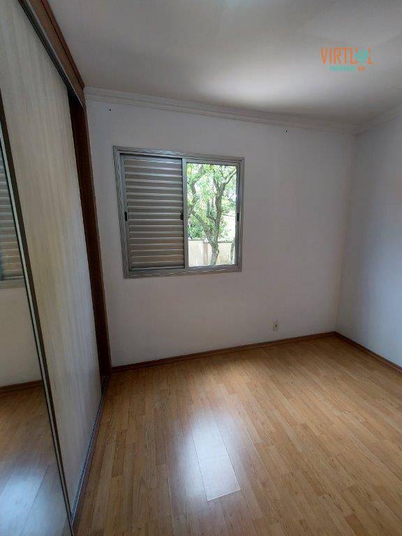 Apartamento para alugar com 2 quartos, 65m² - Foto 15