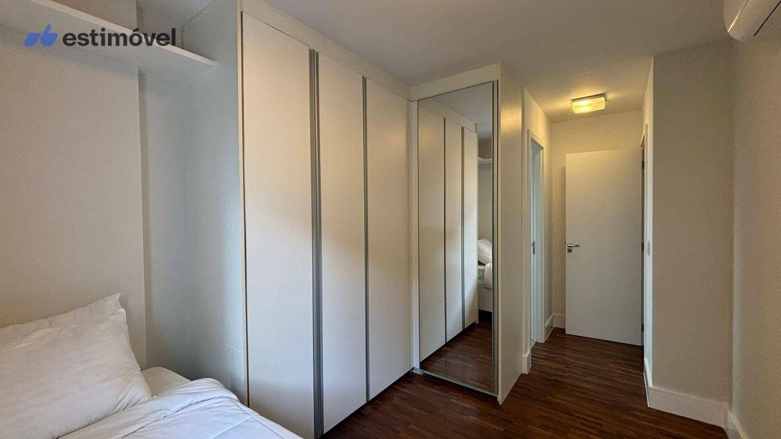 Apartamento para alugar com 3 quartos, 135m² - Foto 25