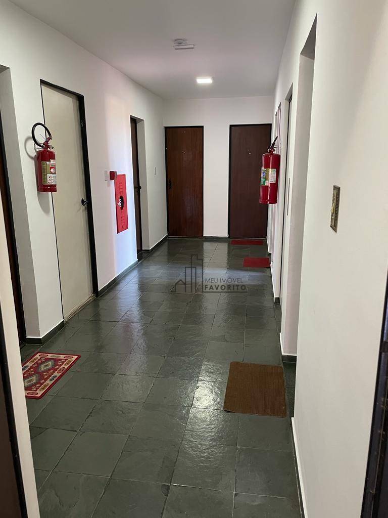 Apartamento à venda com 2 quartos, 80m² - Foto 7