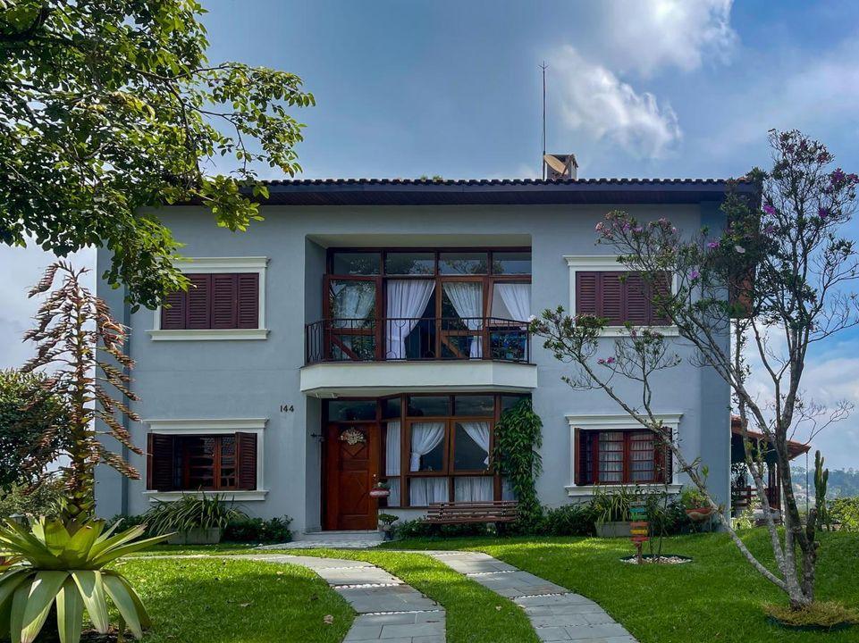 Casa de Condomínio à venda com 4 quartos, 1615m² - Foto 1