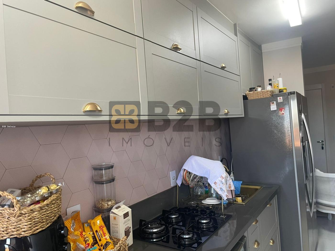 Apartamento à venda com 2 quartos, 43m² - Foto 4