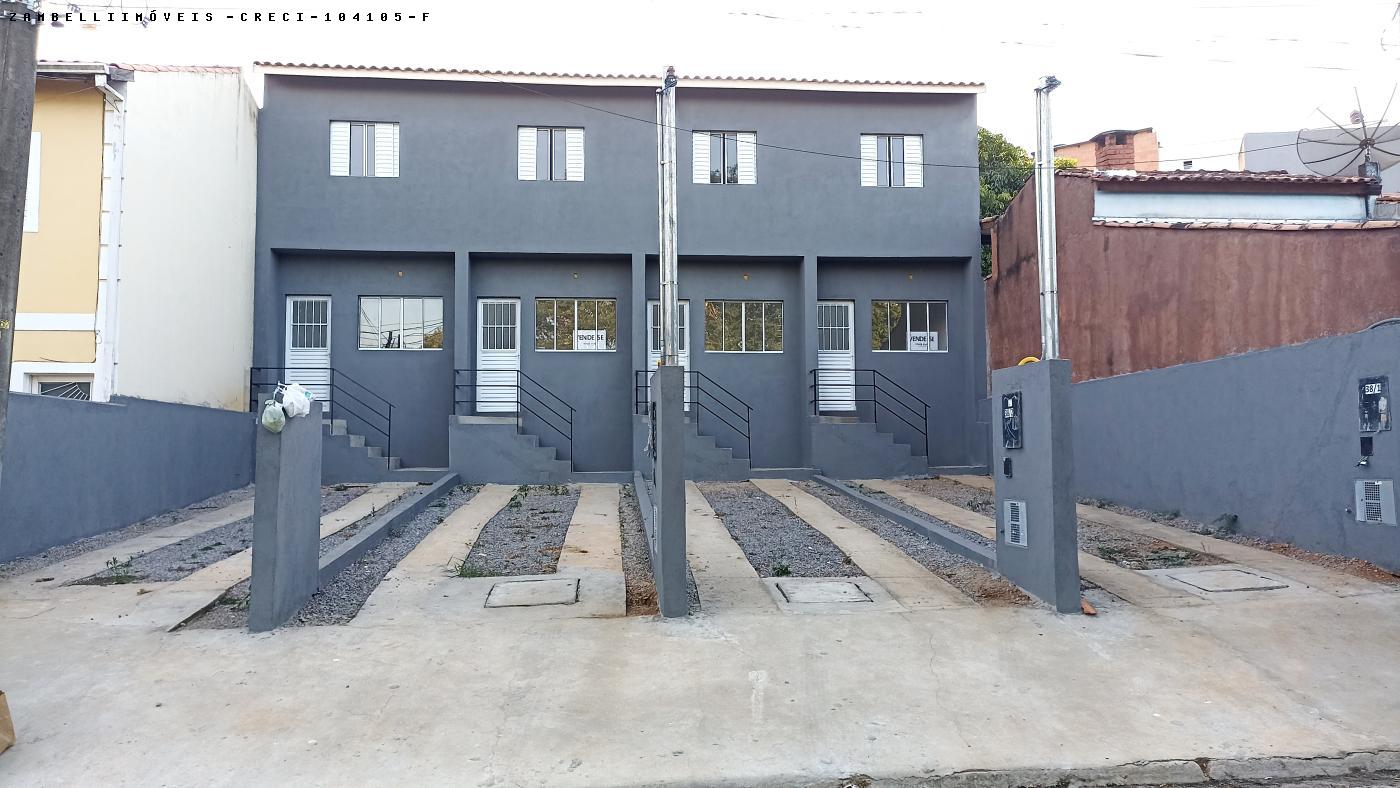 Casa à venda com 2 quartos, 100m² - Foto 1