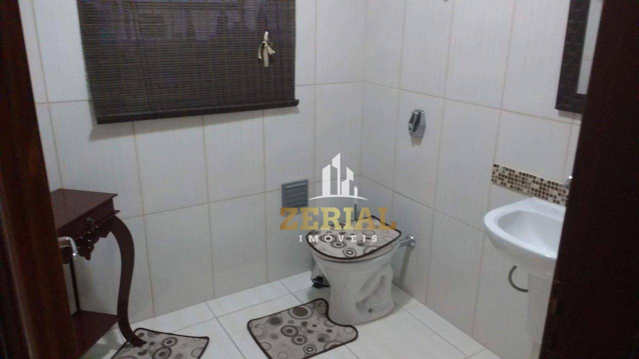 Sobrado à venda com 4 quartos, 200m² - Foto 20