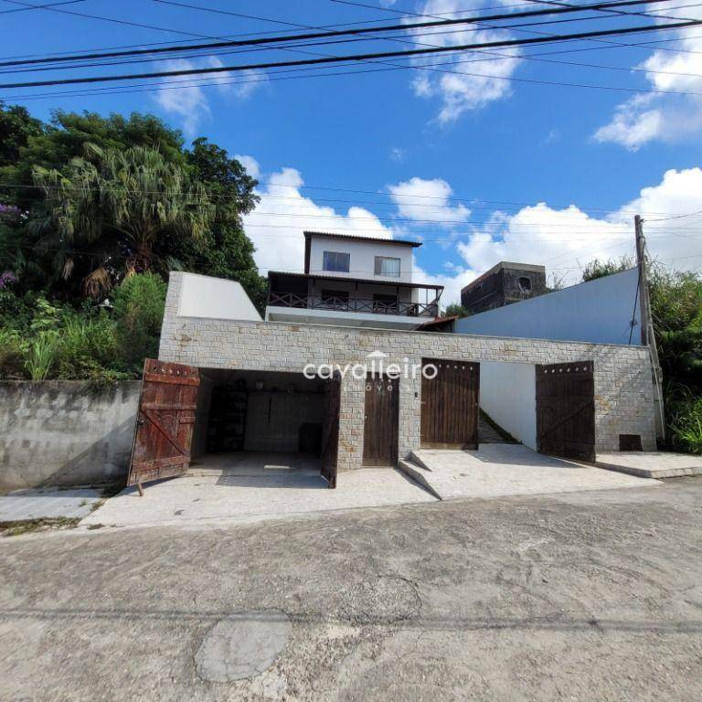 Casa de Condomínio à venda com 3 quartos, 188m² - Foto 2