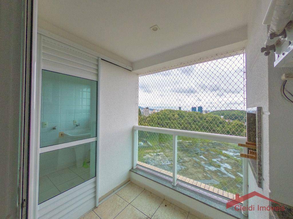 Apartamento para alugar com 2 quartos, 60m² - Foto 14