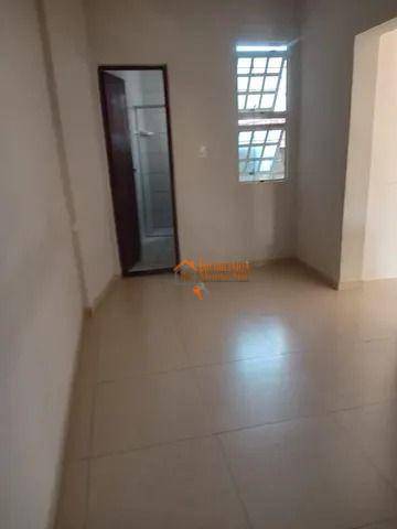 Sobrado à venda com 4 quartos, 200m² - Foto 4