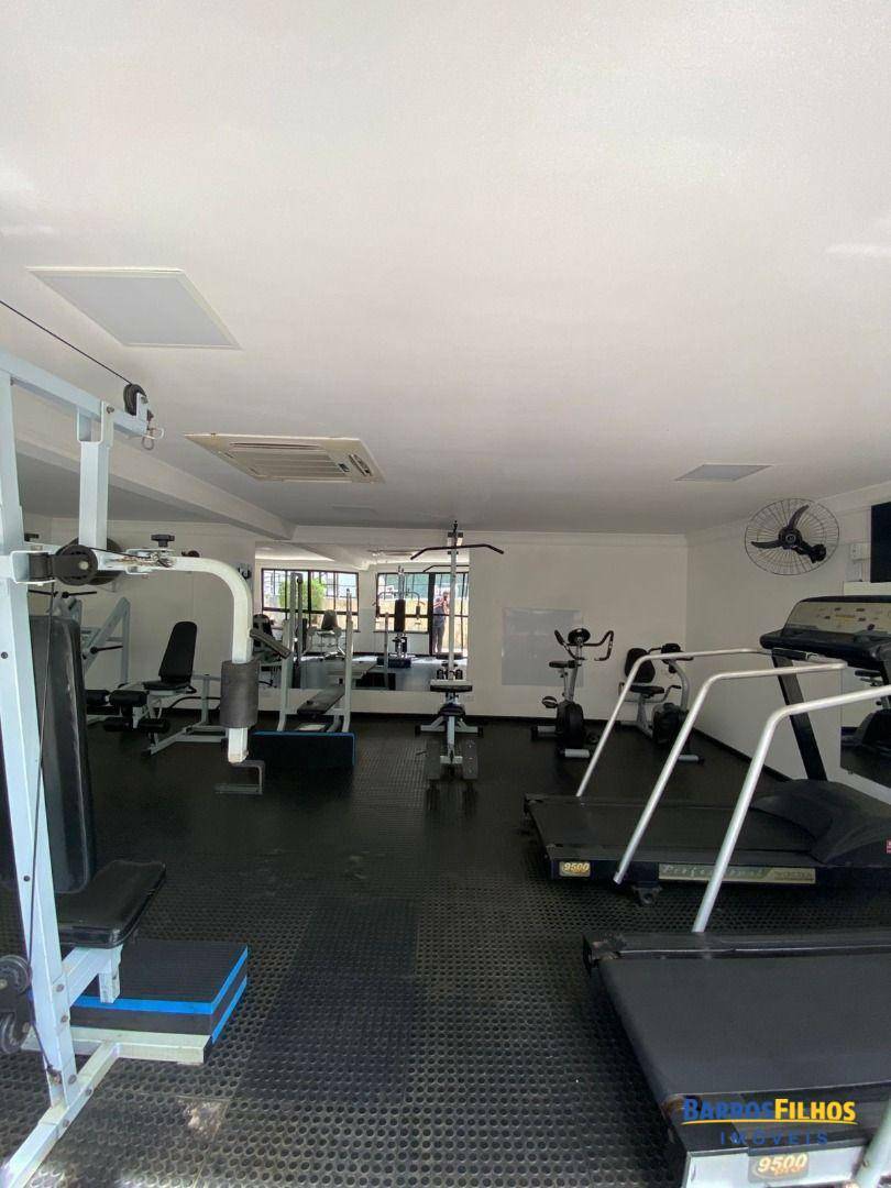 Apartamento para alugar com 3 quartos, 159m² - Foto 16