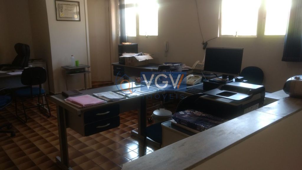 Casa à venda com 3 quartos, 290m² - Foto 15