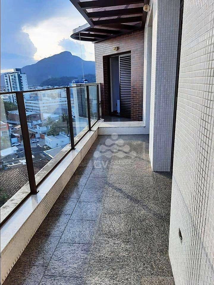 Apartamento à venda com 3 quartos, 220m² - Foto 9