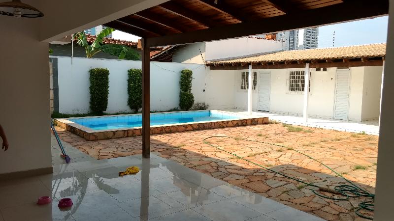 Casa à venda com 3 quartos, 319m² - Foto 8