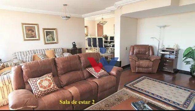 Apartamento à venda com 4 quartos, 250m² - Foto 1