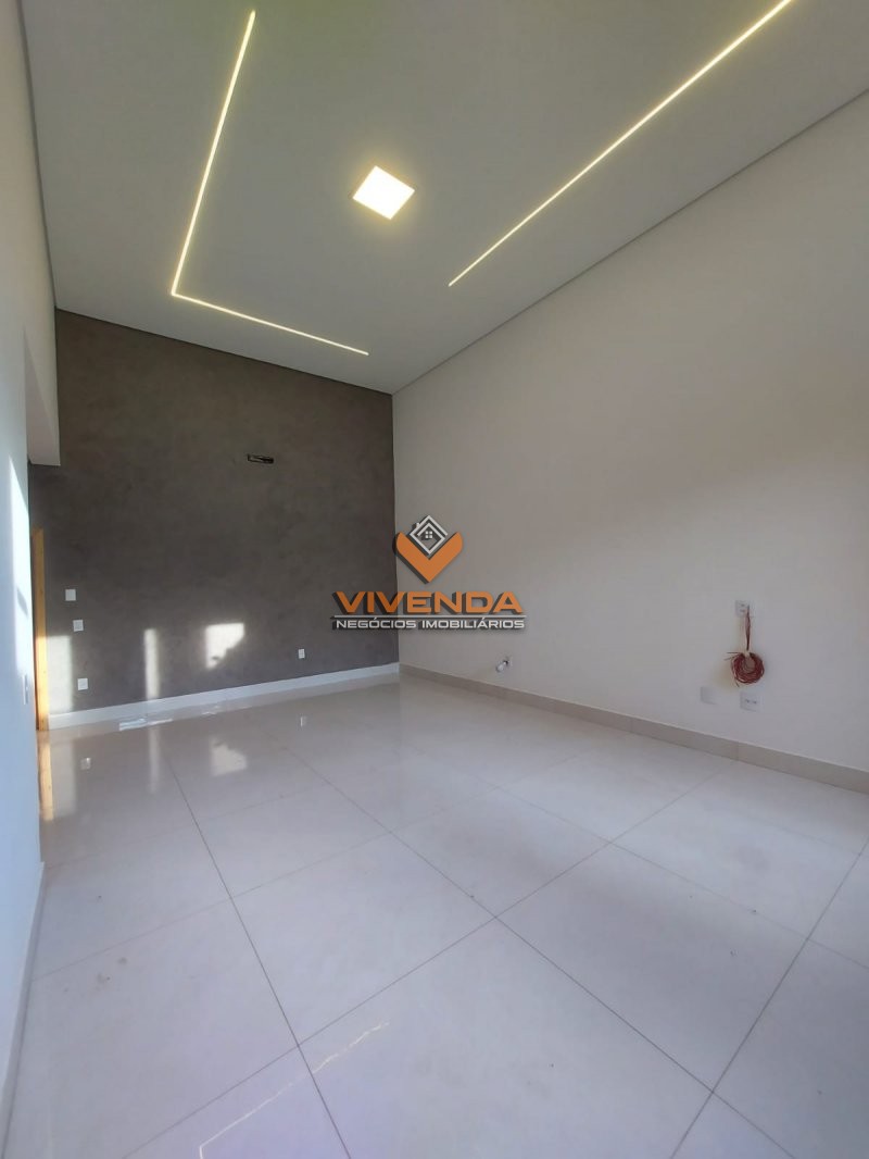 Casa à venda com 3 quartos, 200m² - Foto 8