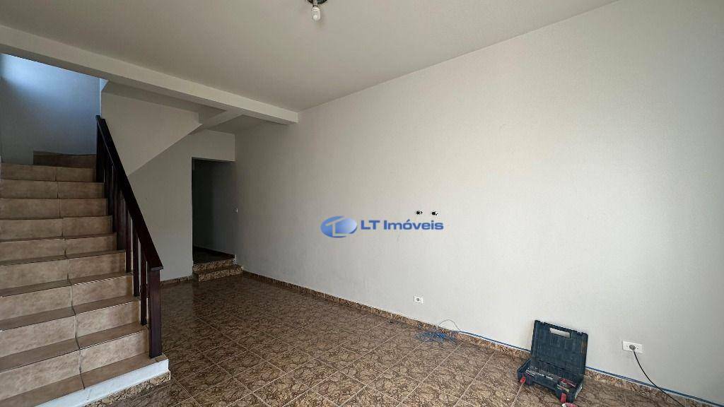 Sobrado para alugar com 3 quartos, 120m² - Foto 10