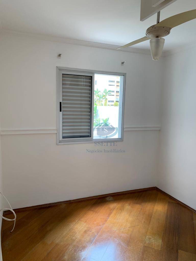 Apartamento à venda com 2 quartos, 66m² - Foto 13