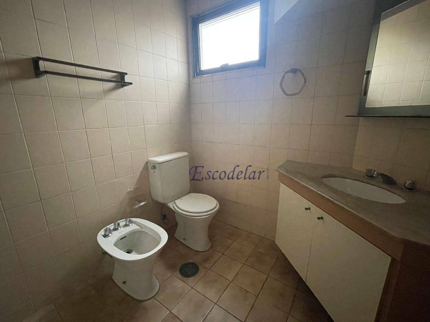 Apartamento à venda com 4 quartos, 200m² - Foto 22