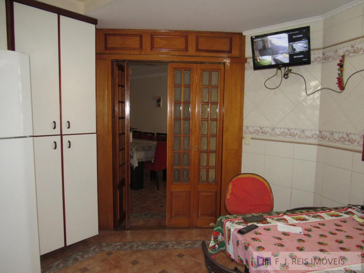 Sobrado à venda com 3 quartos, 360m² - Foto 15