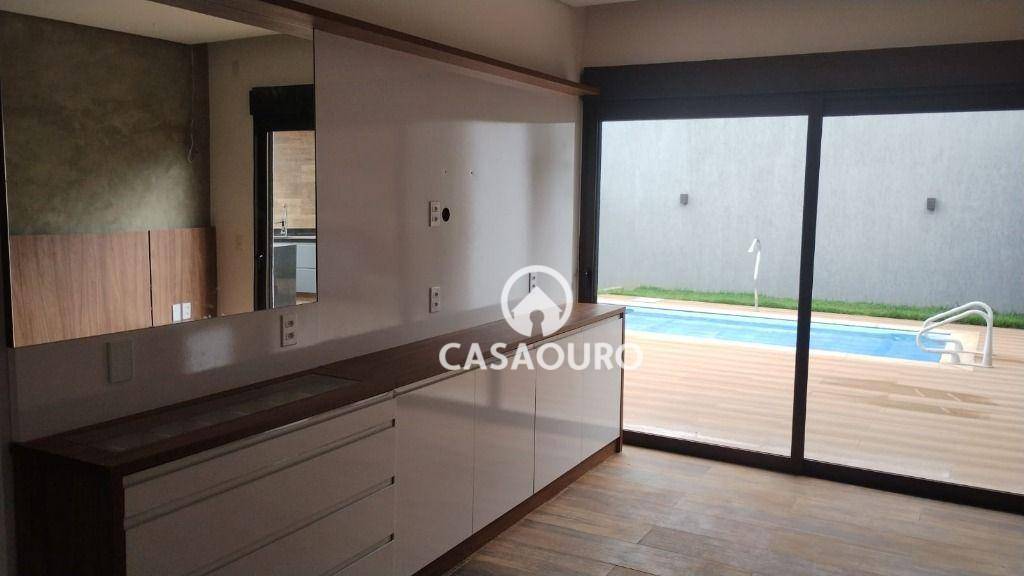 Casa de Condomínio à venda com 4 quartos, 253m² - Foto 15