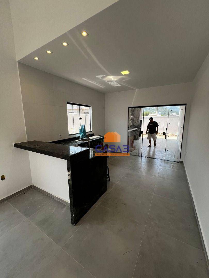 Casa à venda com 3 quartos, 128m² - Foto 5