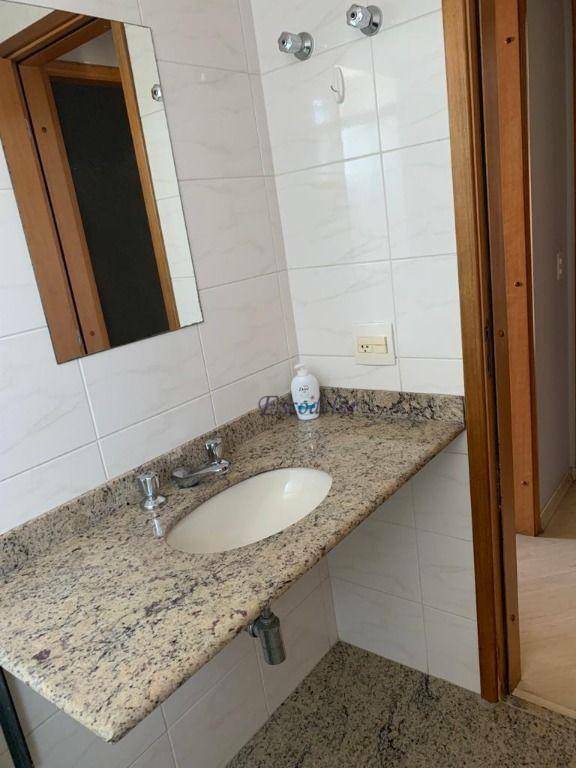 Apartamento à venda com 3 quartos, 95m² - Foto 32