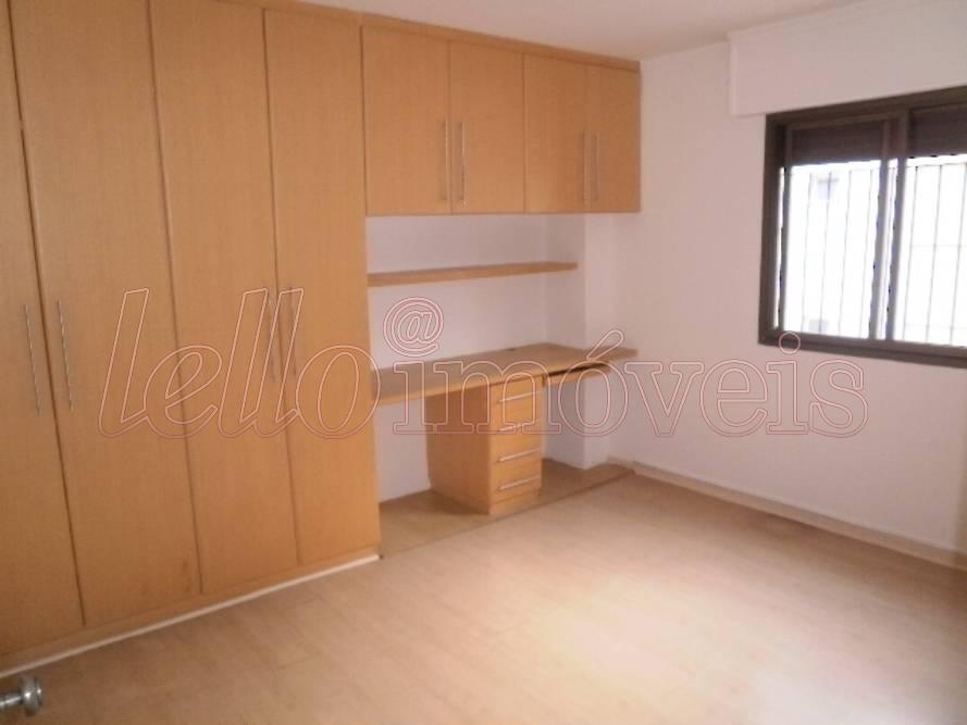 Apartamento para alugar com 4 quartos, 210m² - Foto 14