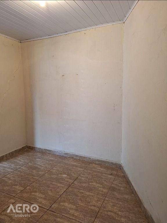 Casa de Condomínio à venda com 3 quartos, 160m² - Foto 4