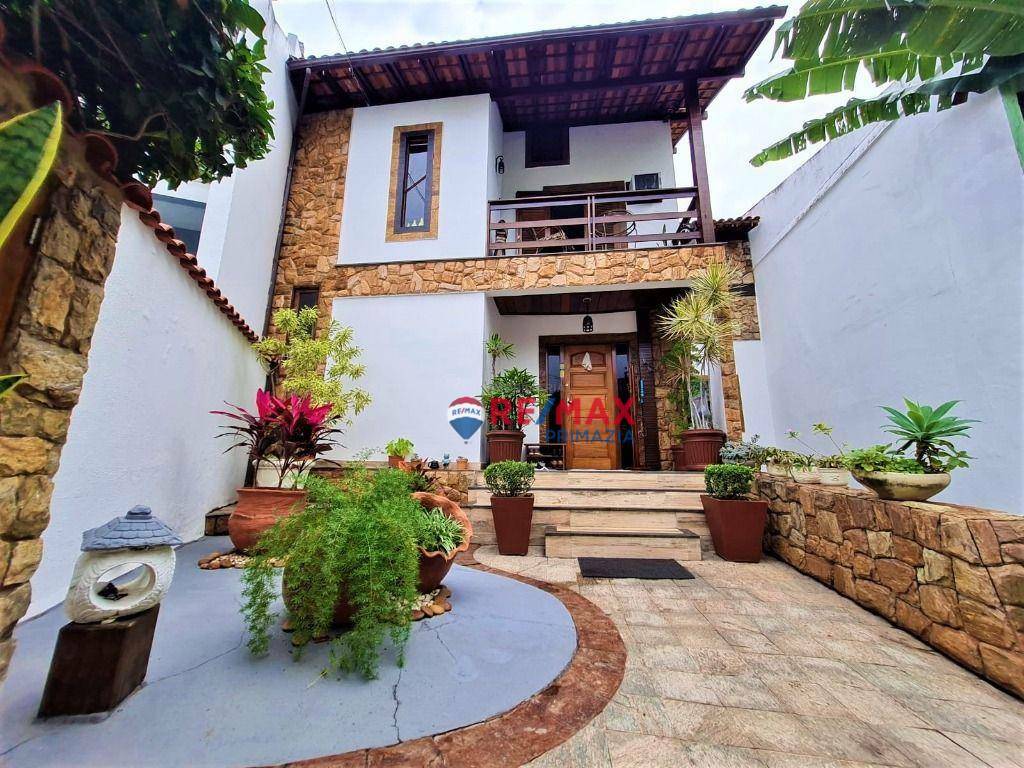 Casa de Condomínio à venda com 4 quartos, 288m² - Foto 2