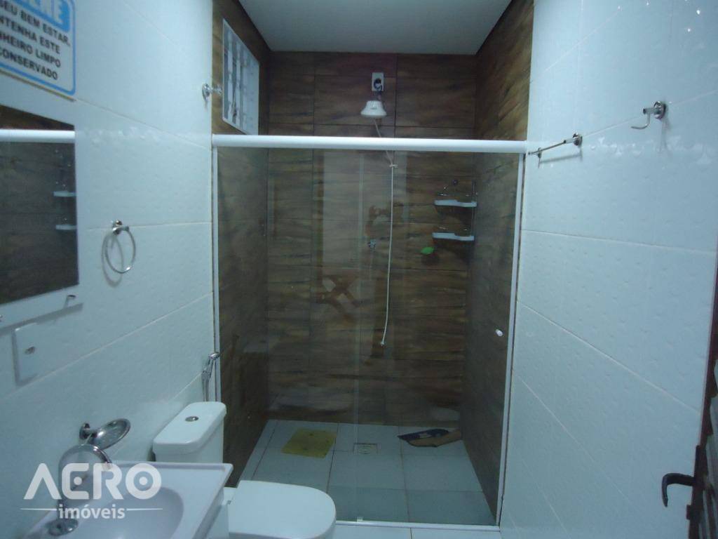 Casa à venda com 3 quartos, 200m² - Foto 14