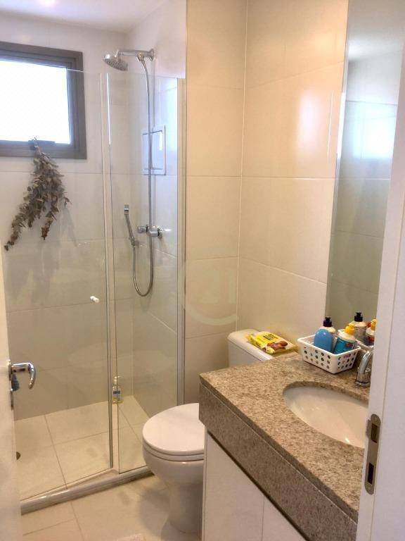 Apartamento à venda com 3 quartos, 173m² - Foto 10