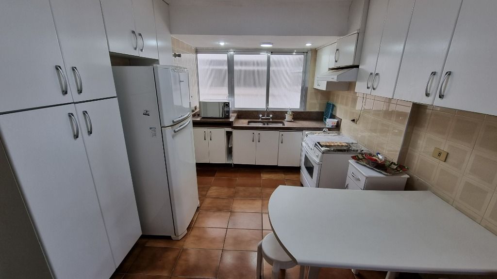 Apartamento à venda com 3 quartos, 190m² - Foto 15