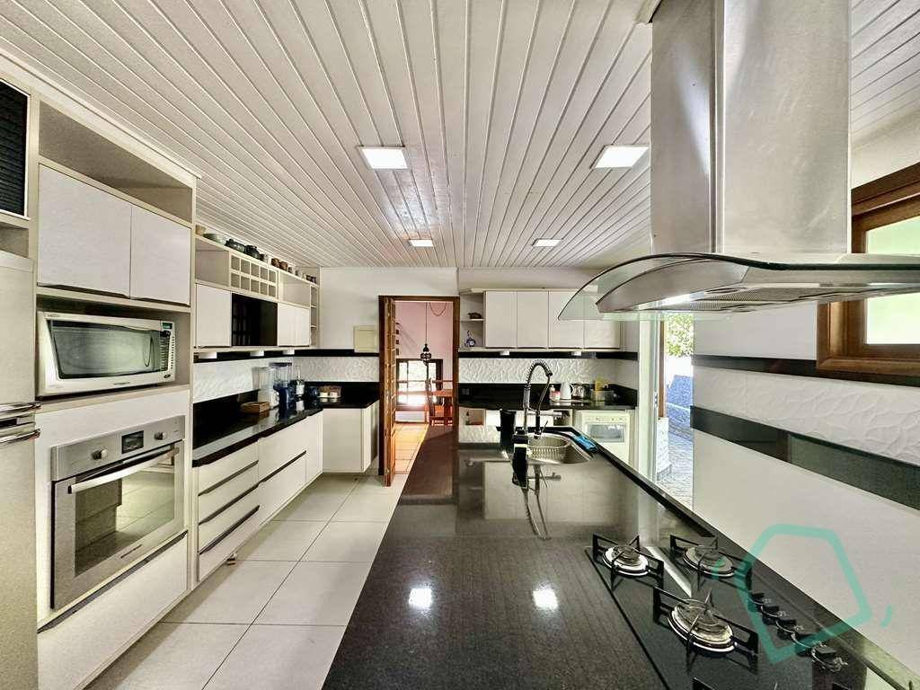 Casa de Condomínio à venda e aluguel com 3 quartos, 473m² - Foto 16