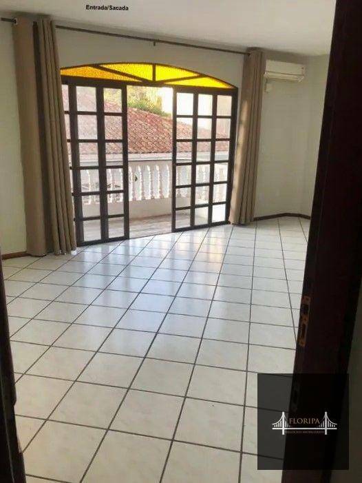 Apartamento à venda com 3 quartos, 89m² - Foto 2