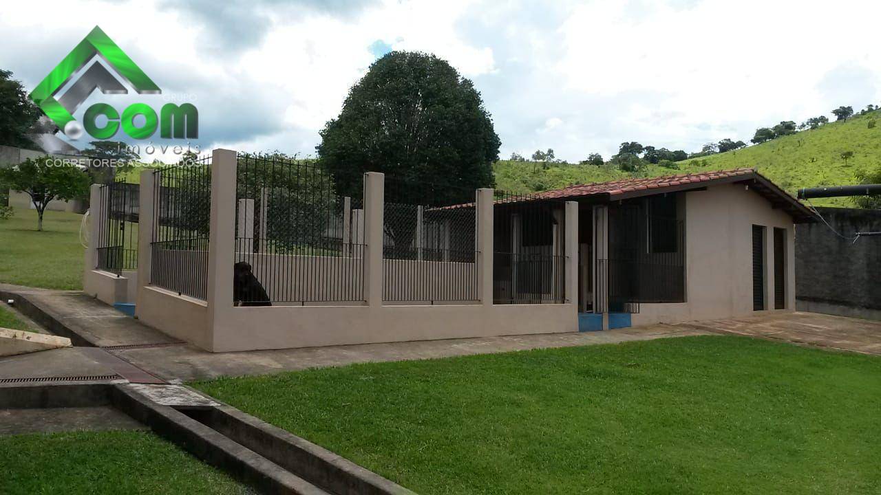 Chácara à venda com 6 quartos, 630m² - Foto 17