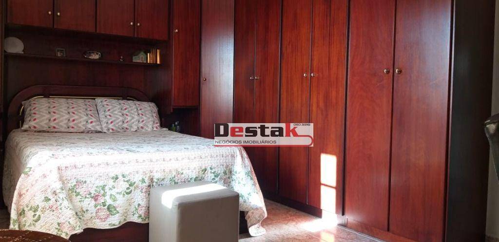 Sobrado à venda com 3 quartos, 228m² - Foto 9