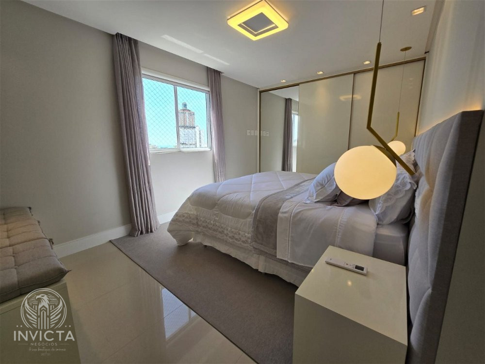 Apartamento à venda com 3 quartos, 136m² - Foto 7